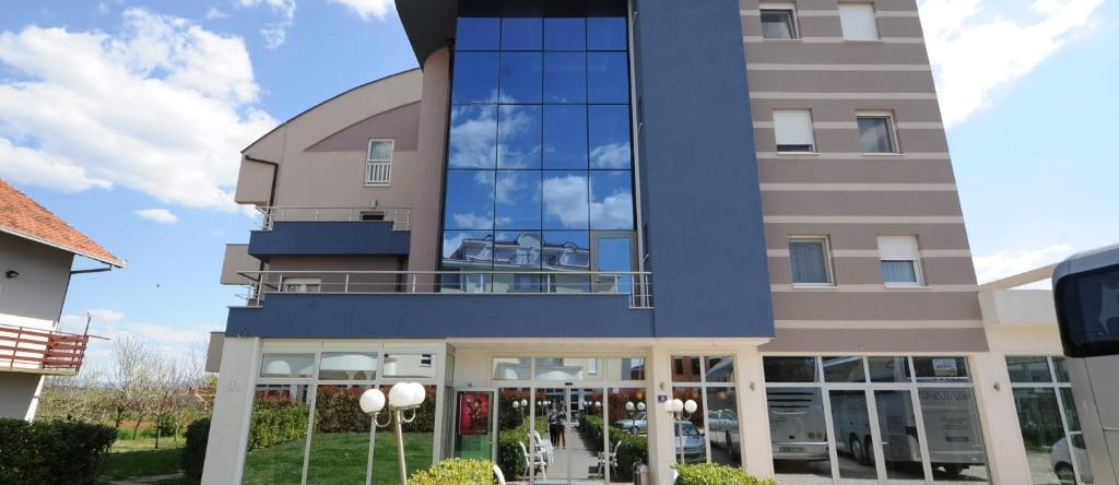 Hotel Rosabel, Читлук — фото 1