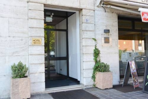 Hotel Ristorante Rosengarten, 帕维亚 — 照片 1