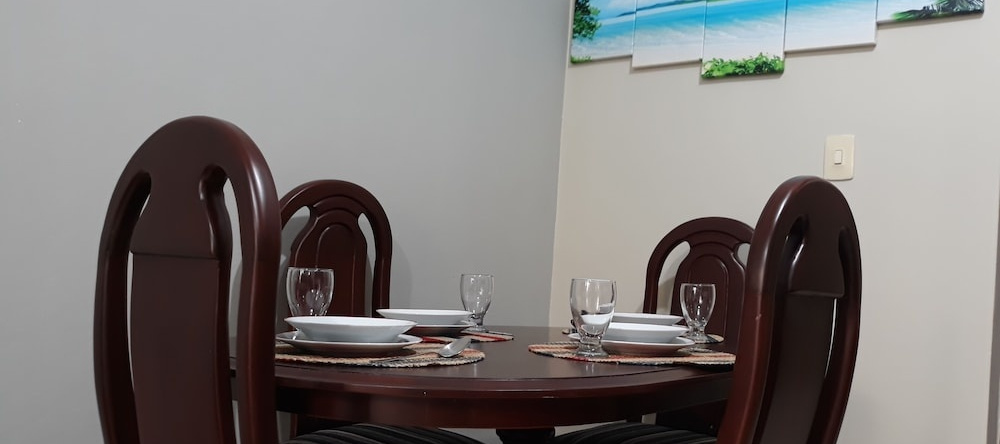 1br 6 Miles to Beaches & Airport w/ Parking/wifi & Hot Water, 蓬塔卡纳 — 照片 1