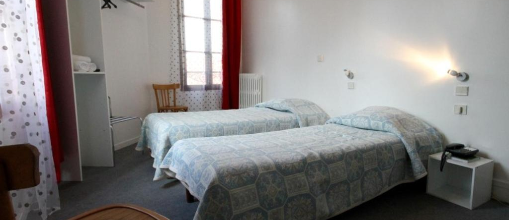 Hôtel de L'Ours, Coulommiers — photo 1
