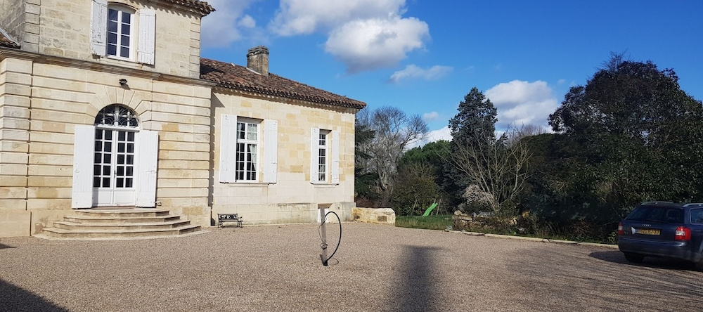 Domaine du chauvet, 昂巴雷斯和拉格拉夫 — 照片 1