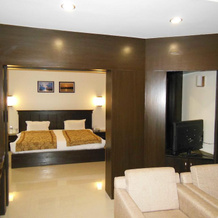 Hotel Grand International, 拉图尔 — 照片 5