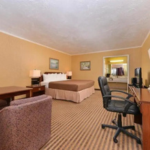 Executive Plus Inn and Suites, 埃尔克城 — 照片 4