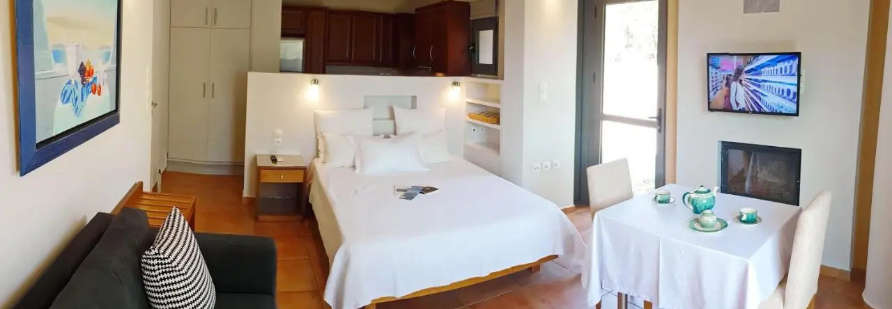 Erodios Hotel, Karystos — photo 1