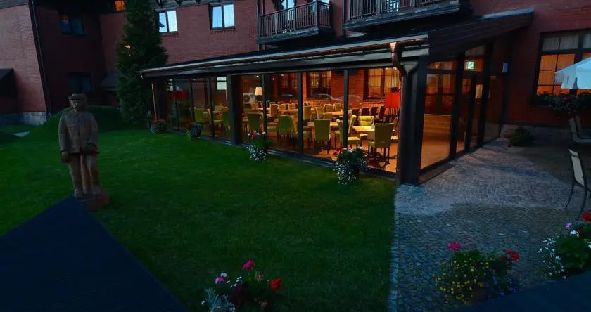 Best Western Hotel Zubrowka, 比亚沃维耶扎 — 照片 1