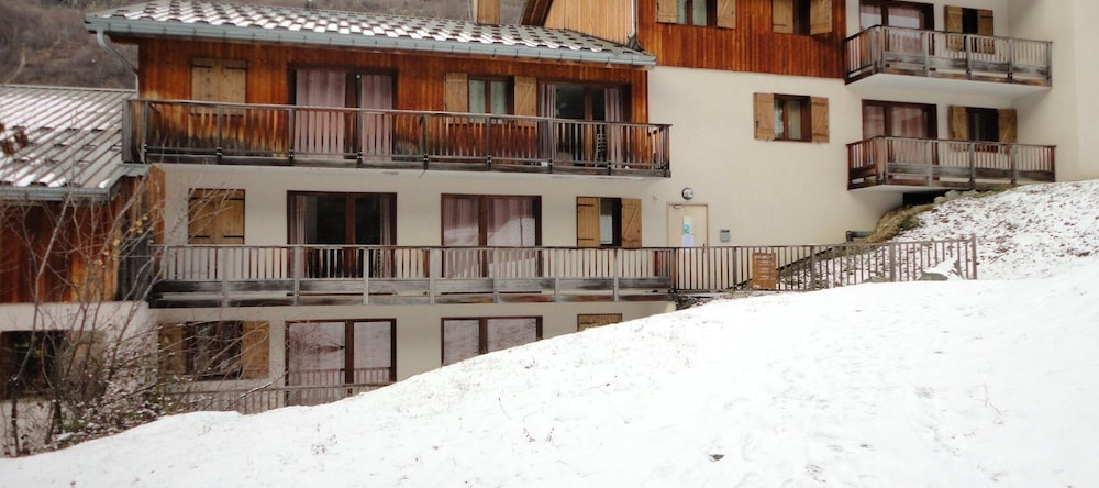 Apartment With one Bedroom in Orelle, With Wonderful Mountain View, Po, 奥雷尔 — 照片 1