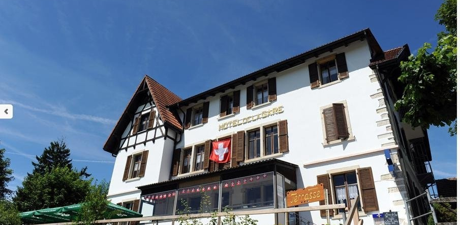 Auberge de la Gare, 蒙福孔 — 照片 1