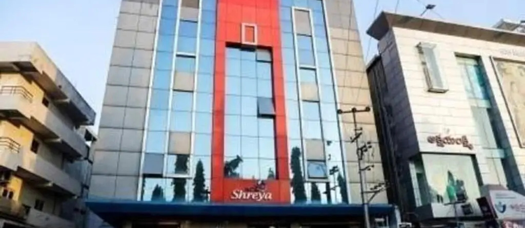 Hotel Shreya, 瓦朗加尔 — 照片 1