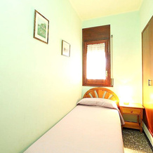 Villa With 6 Bedrooms In Canyelles, With Wonderful Mountain View, Priv, Каньельес — фото 4