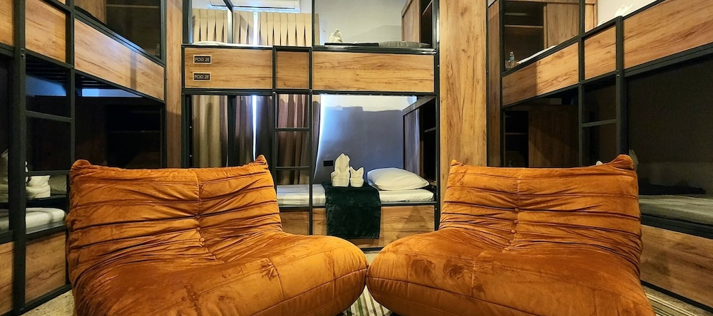 Prince Express Inn, Bogo — photo 1