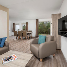 Restyled Bungalow With 2 Bathrooms, Near The Beach, Ренессе — фото 4