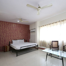 Spot on 44921 Hotel Satkar, 钦德瓦拉 — 照片 4