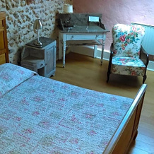 Les 3 roses, Villeneuve-sur-Yonne — photo 2