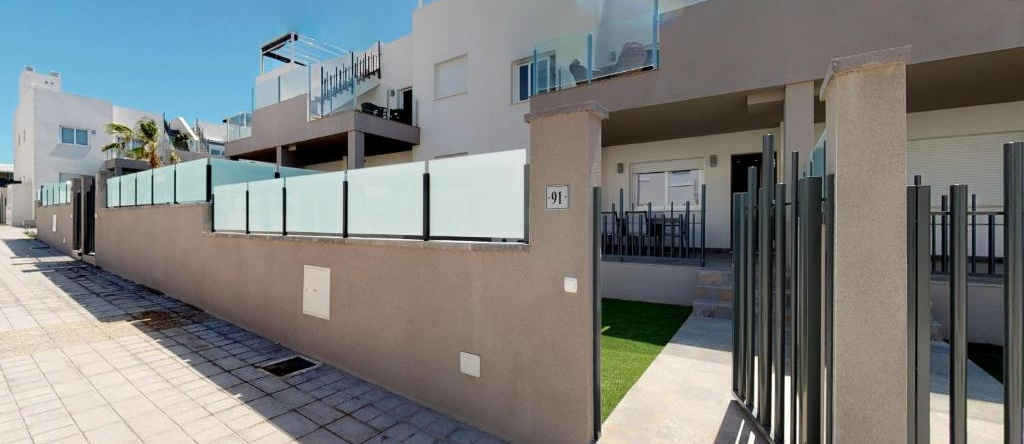 Aguas Nuevas 91 Ground Floor, Torrevieja — photo 1