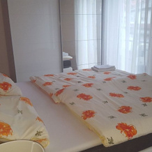 Outletcity Ferienwohnung Wohnung 1 - 2, Метцинген — фото 4