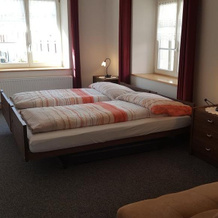 Hôtel de la Couronne, 圣于尔桑 — 照片 4