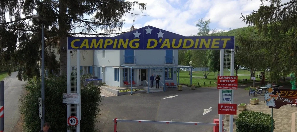 Camping D'audinet - Résidence Toilée, Брив-Шарансак — фото 1