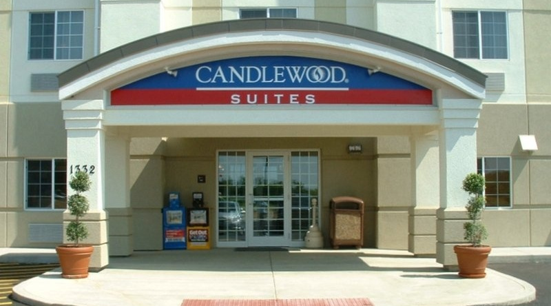 Quality Inn & Suites Waterloo, Waterloo — photo 1