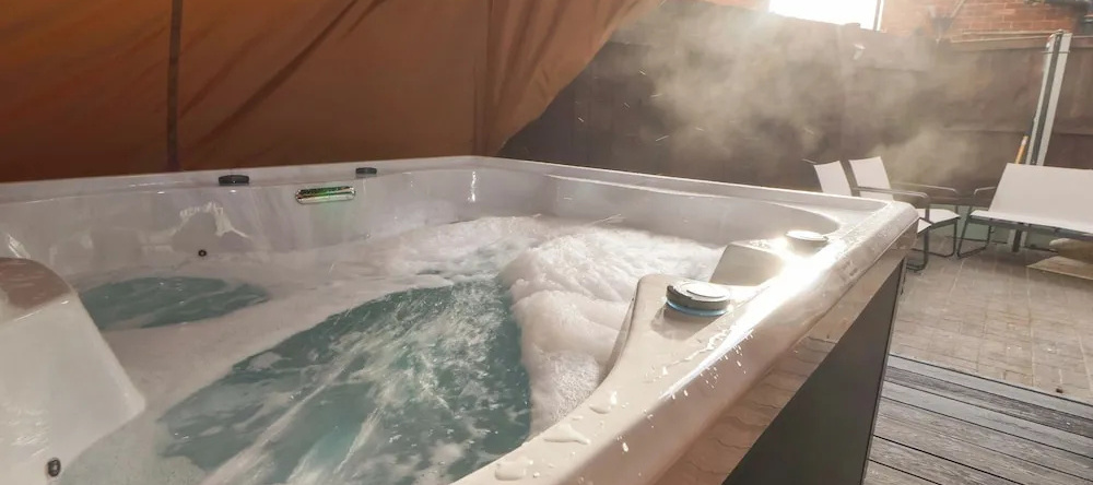 Steam and Stay @ Hoole, Chester — photo 1
