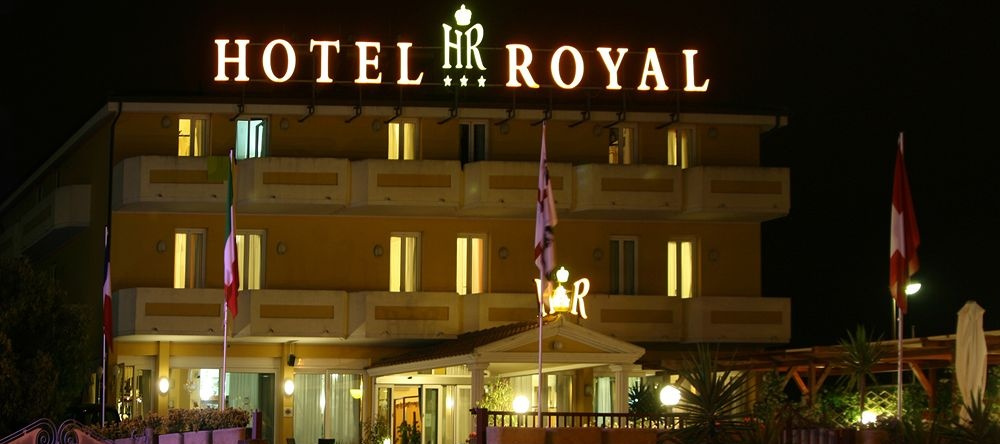 Hotel Royal, Боза — фото 1