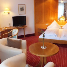 Hotel-Gasthof Zum Weyssen Rössle, 希尔塔赫 — 照片 3
