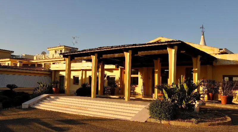 Argonauti Club Resort, 斯坎扎诺约尼科 — 照片 1