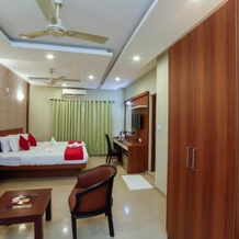 Sreepathi Indraprastha Hotel and Serviced Apartments, 古鲁瓦尤尔 — 照片 4