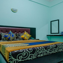 Hotel Taman Indah, Мадиун — фото 2