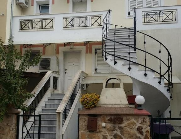 Apartment Efi, Неа-Перамос — фото 1