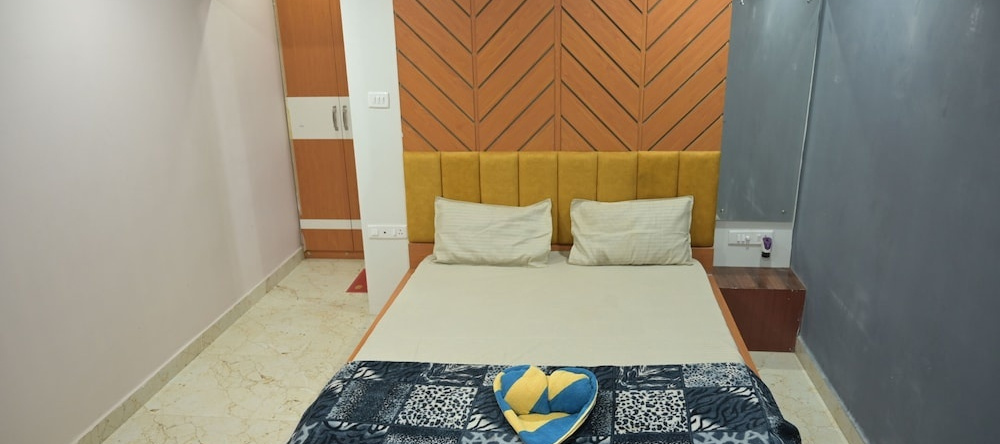 Nirmalya Guest House, Brahmapur — photo 1
