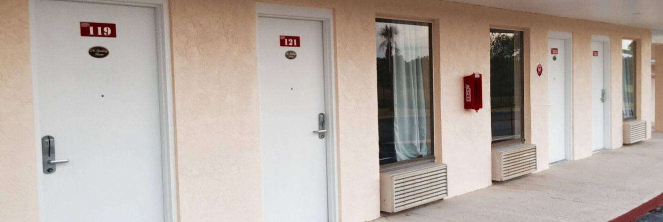 Palms Garden Inn, Лейк-Сити — фото 1