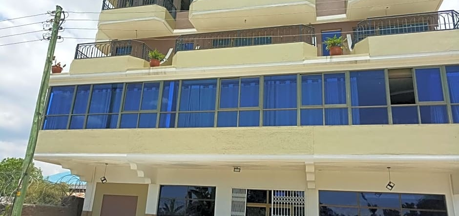 Hotel Taji, Нанюки — фото 1