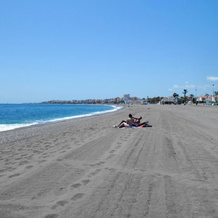 Studio in Caleta de Vélez, with Wonderful Sea View, Shared Pool, Enclosed Garden - 200 M From the Beach, 卡莱塔德贝莱斯 — 照片 5