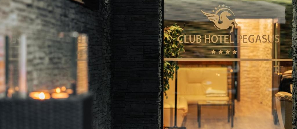 Club Hotel Pegasus, 基什孔费莱吉哈佐 — 照片 1