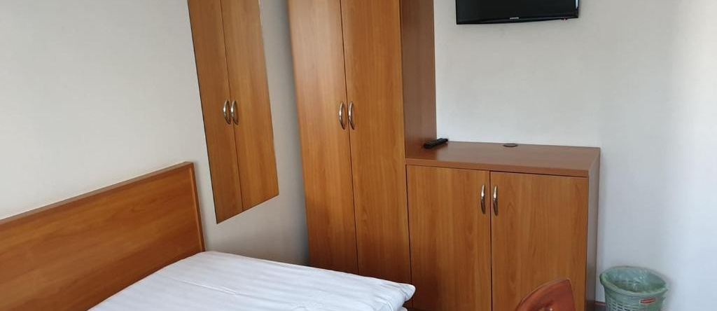 Dežman Bed & Breakfast, 克拉尼 — 照片 1