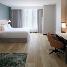 Hyatt Place Montreal Airport, 多瓦尔 — 照片 3