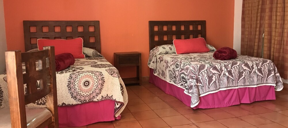 Hotel Casa Mexicana Autlan, 奥特兰德纳瓦罗 — 照片 1