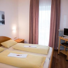 Hotel Garni Trumm, Диллинген-на-Дунае — фото 2