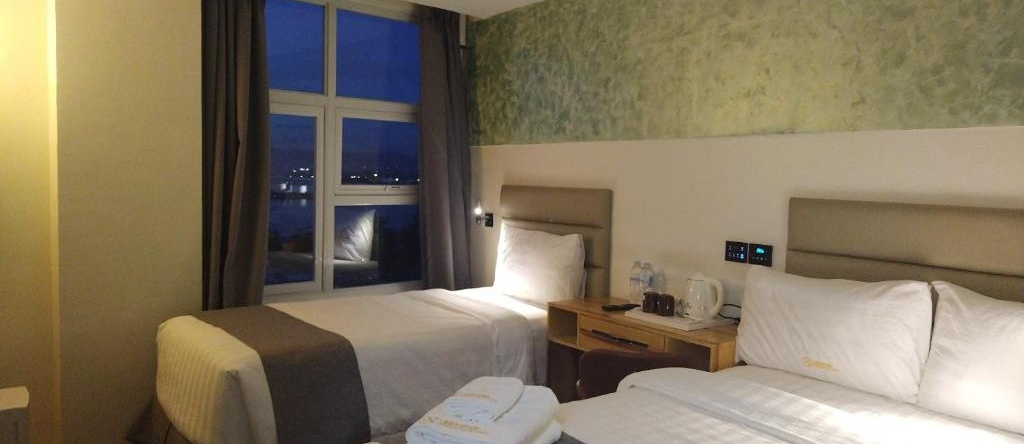 Sempre Premier Inn Mactan Airport Hotel, 拉普拉普 — 照片 1