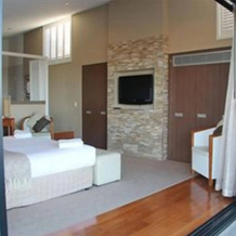 Caves Coastal Bar & Bungalows, Caves Beach — photo 5
