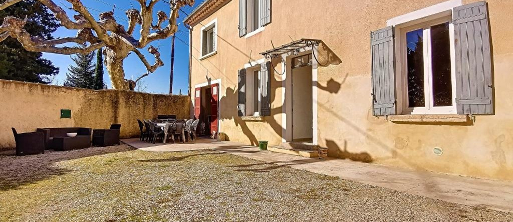 Mas Jeannot 8 personnes, Noves — photo 1