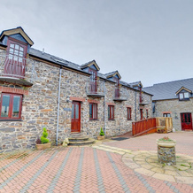 The Stable, Tirymynach — photo 3