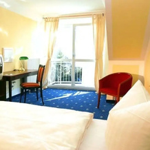 Airport Regentpark Hotel, 哈尔贝格莫斯 — 照片 2