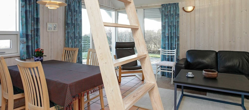 Vibrant Holiday Home In Munkebo Near Sea, Мункебо — фото 1