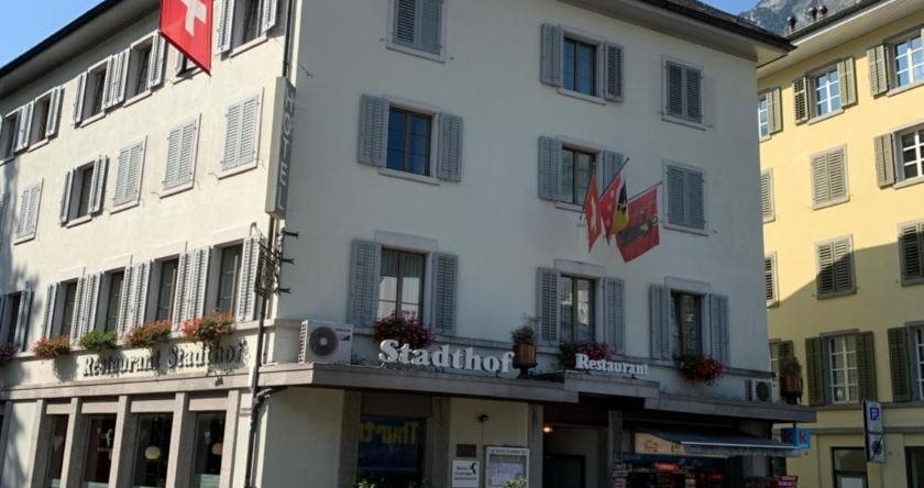 Hotel & Restaurant Stadthof Glarus, 格拉鲁斯 — 照片 1