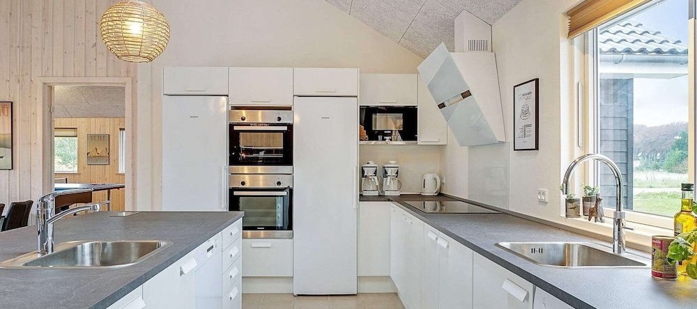 Spacious Holiday Home in Grenå near Sea, 格雷诺 — 照片 1