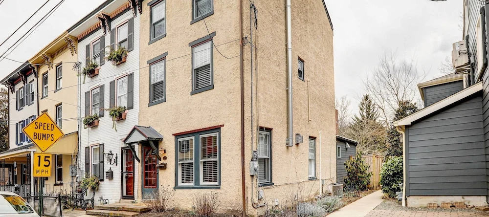 'brooke House' In The Heart of Downtown w/ Patio!, Lambertville — photo 1