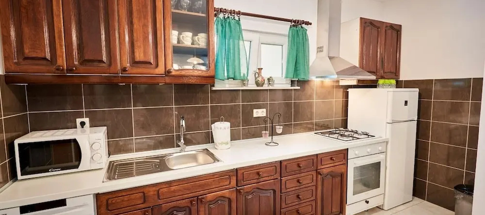 Jere -A Family Apartment - A, Меткович — фото 1