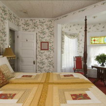 Cornerstone Victorian B&B, Warrensburg — photo 2