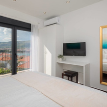 Villa Salt - 10 people, heated pool, Trogir, near beach & Split airport, Trogir — photo 2
